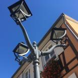 Vhm Eclairage - Ebersmunster - Mât tradition Alsace, bouquet Dor"a", Lanterne Airlie