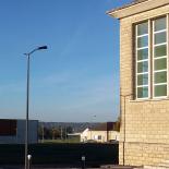 Vhm Eclairage - Noyon - Ensemble mât contemporain Féroé, bouquet contemporain élara, luminaire Bhoot