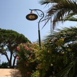 Vhm Eclairage - Sainte-Maxime - Ensemble mât contemporain baltique, crosse Léo, luminaire Cyclone style